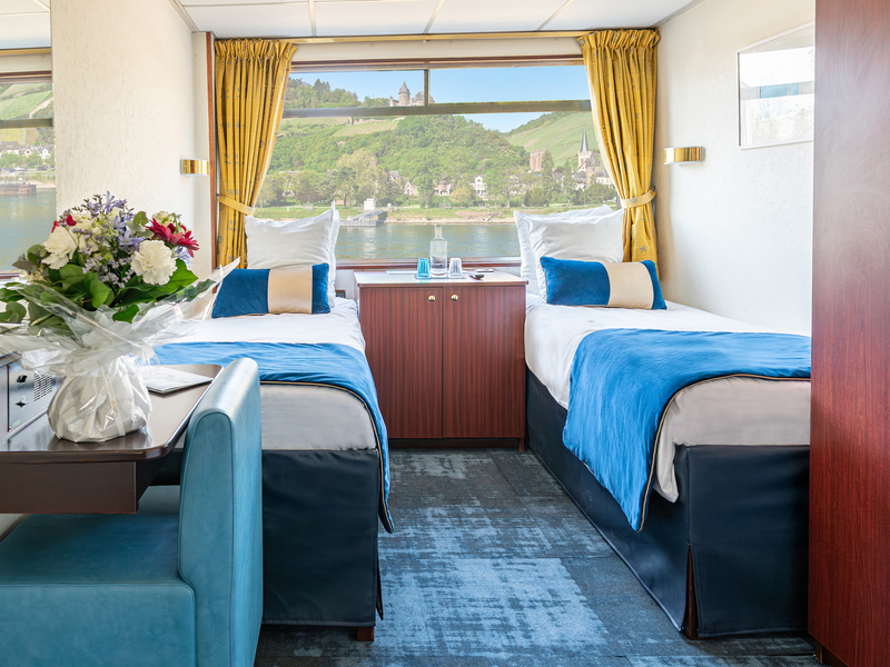 Upper Deck 2 Beds Cat A